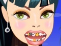 Hry Teen Girl at Dentist